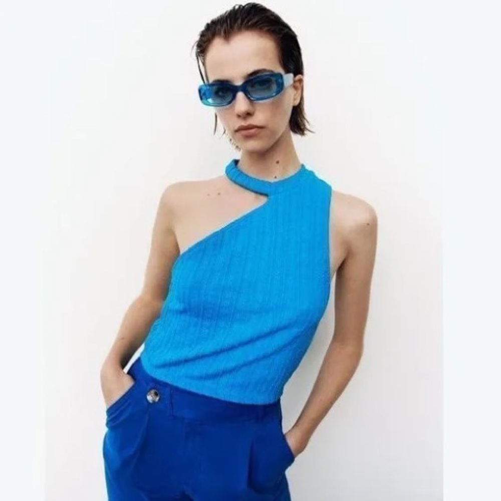 NWT Zara Asymetrical Crop Top